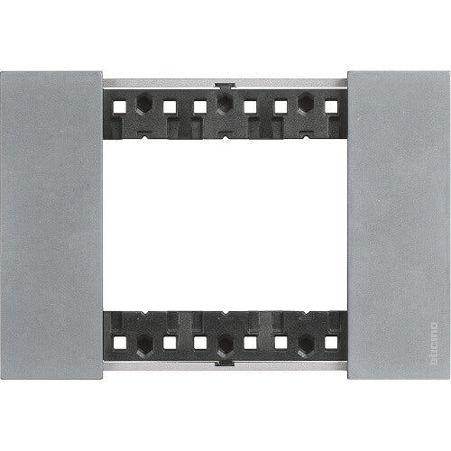 Frame 3M Luna Italian standard - bticino Living Now KA4803NW