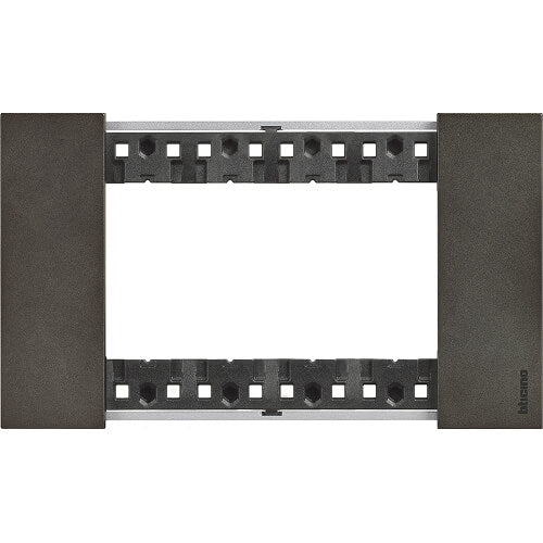 Frame 4M Cosmos Italian standard - bticino Living Now KA4804NG