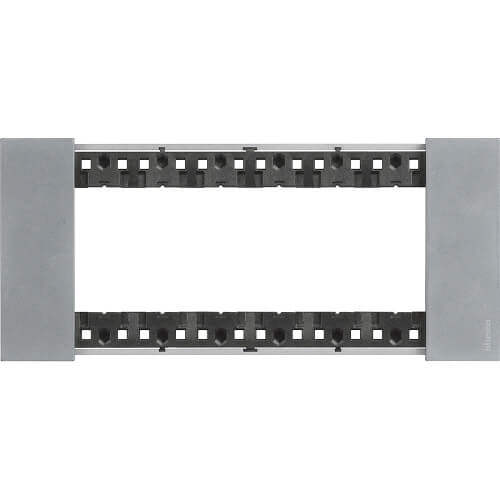 Frame 6M Luna Italian standard - bticino Living Now KA4806NW
