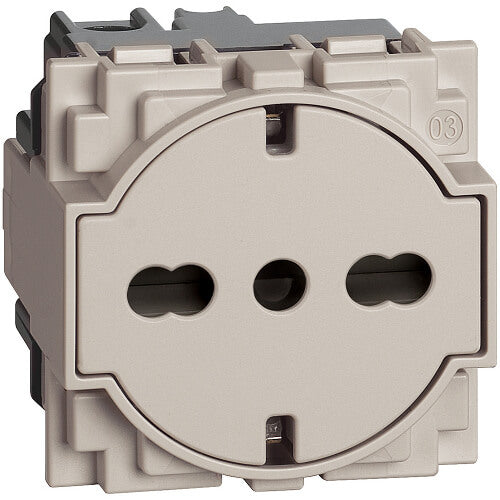 Schuko/Italian standard flat socket 2P+E 16A 2M Cream - bticino Living Now KM4140A16F