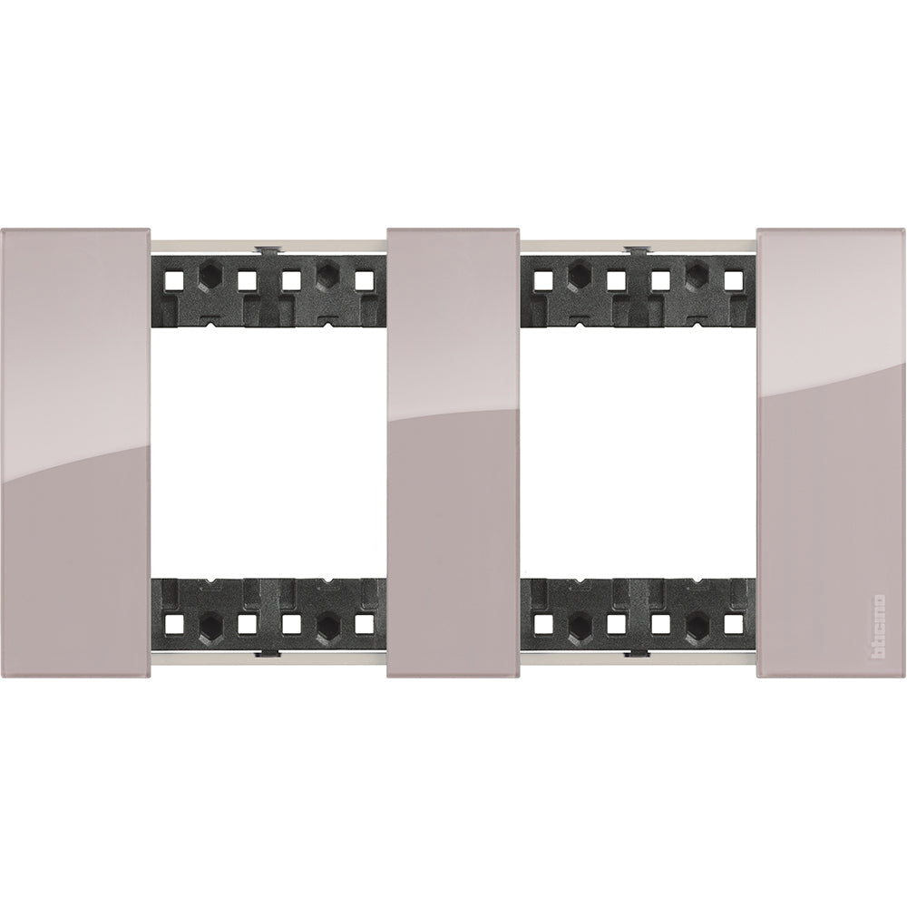 Frame 2x2M Aura German standard - bticino Living Now KA4802M2DM