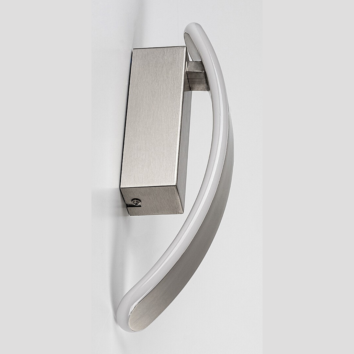 Jarnelle – LED стенен аплик 12W, атинен хром, 3000K топла светлина