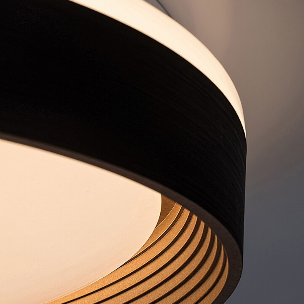 Ladan – модерен LED плафон с дистанционно управление, регулируема светлина, 48W, кафяв/златен