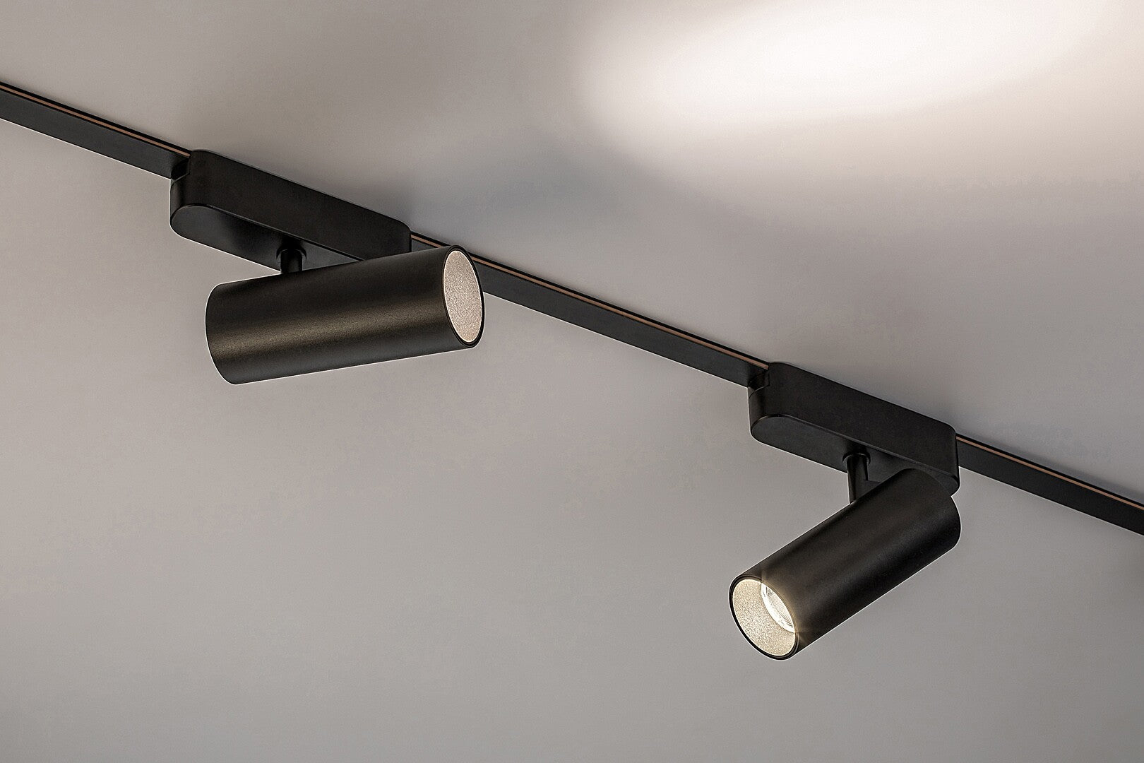 LiTrack Spot05N – spot lamp for magnetic track RABALUX