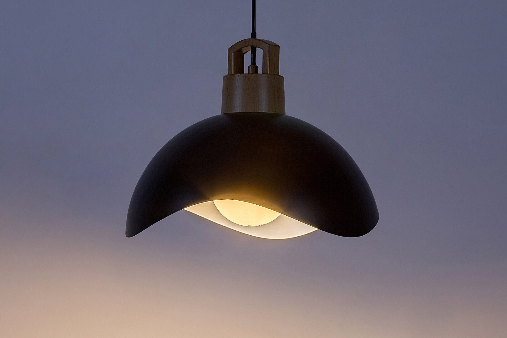 Filina – Scandinavian-style pendant lamp with black body and white metal shade | RABALUX
