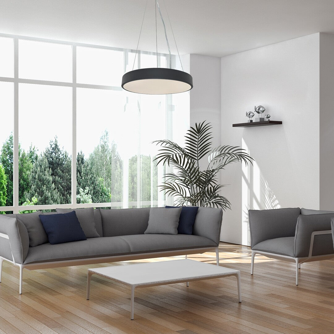 LED пендел Tesia, Ø600 мм, черен корпус и бял абажур в интериор